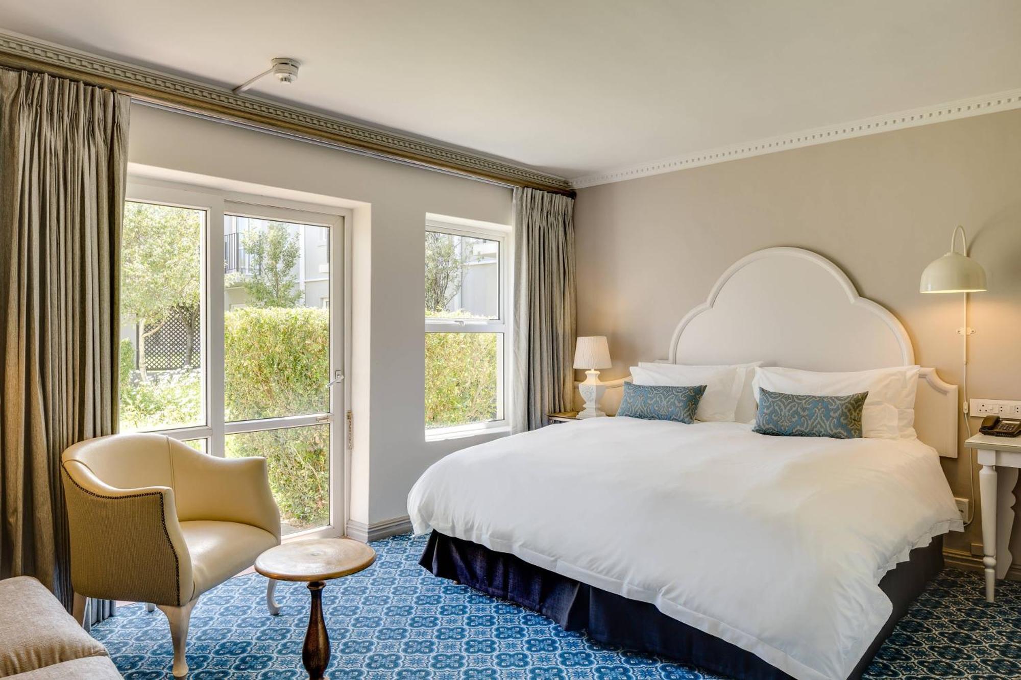 Protea Hotel By Marriott Cape Town Mowbray Exterior photo